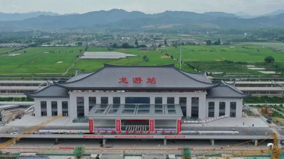 不会吧还有人不知道怎么去龙游站新站房乘车吗