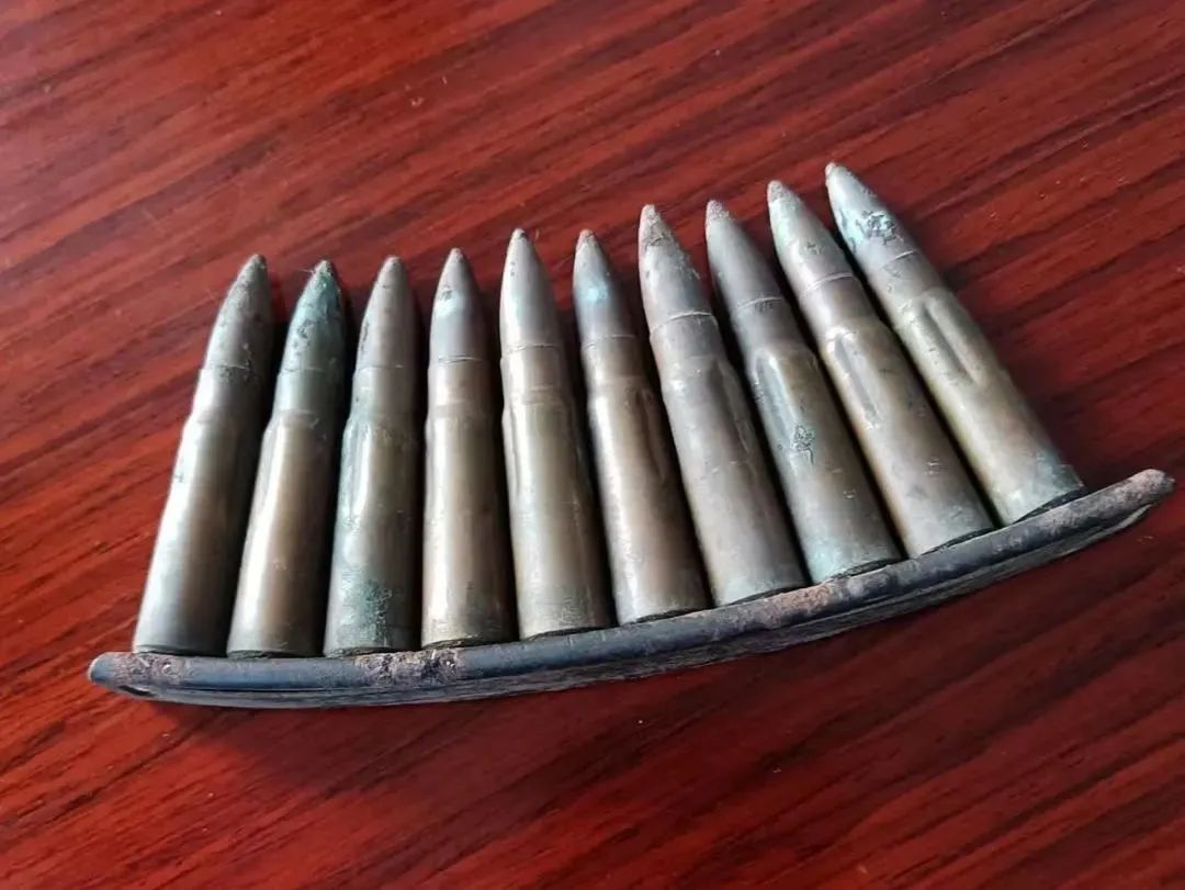 兰溪一市民家中发现10枚子弹他是这样处理的